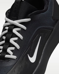 Nike SB Zoom Nyjah 4 - Black/White